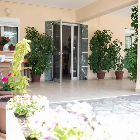 μpasias Apartment