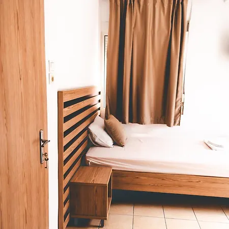 μpasias Apartman Paralía