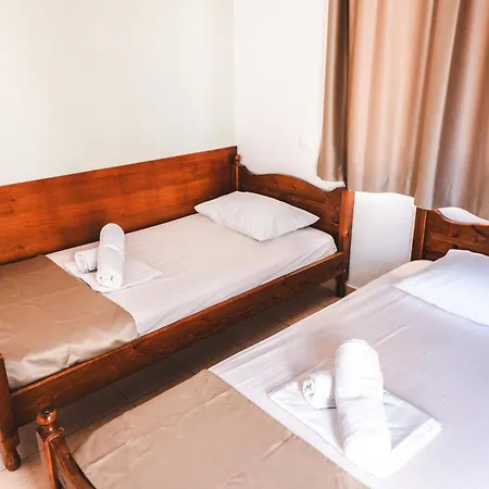 μpasias Apartman Paralía