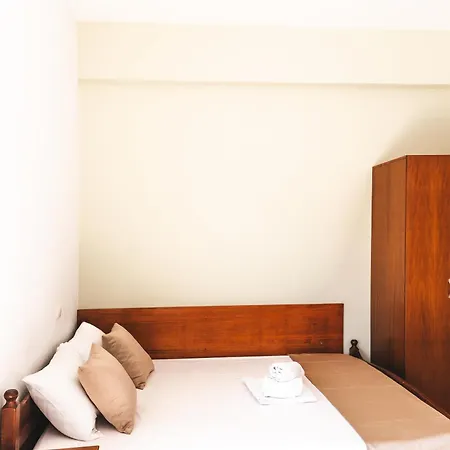 μpasias Apartman Paralía